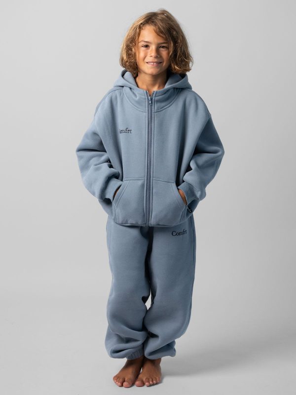 Cloud Kids Sweatpants: Jaydn is 7 wearing a size S